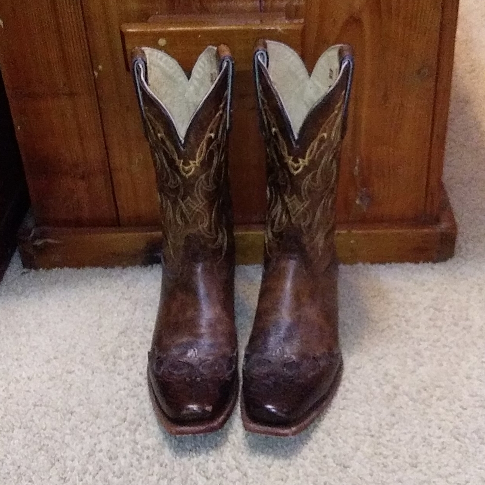 Tony Lama cowboy boots